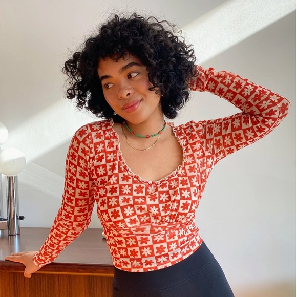 lisa says gah Tops - Lisa says gah orange daisy check long sleeve top
